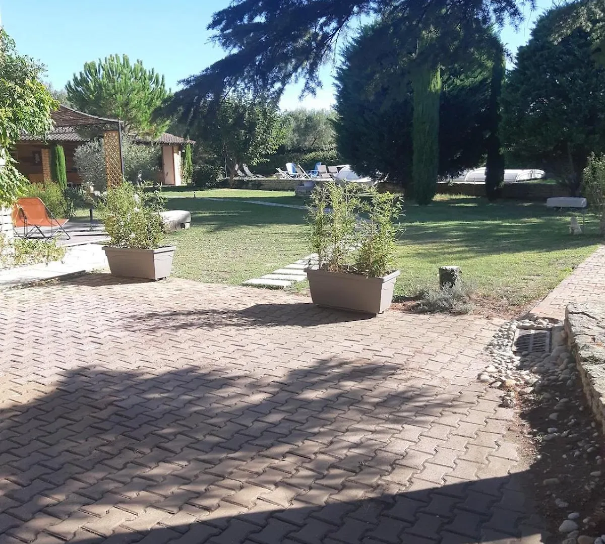 Gite Classe Touristique Belle Piscine 8Kmd'Avignon Entraigues-sur-la-Sorgue 0*,