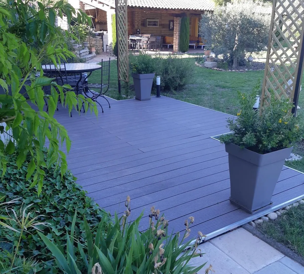 Gite Classe Touristique Belle Piscine 8Kmd'Avignon Entraigues-sur-la-Sorgue 0*,  France
